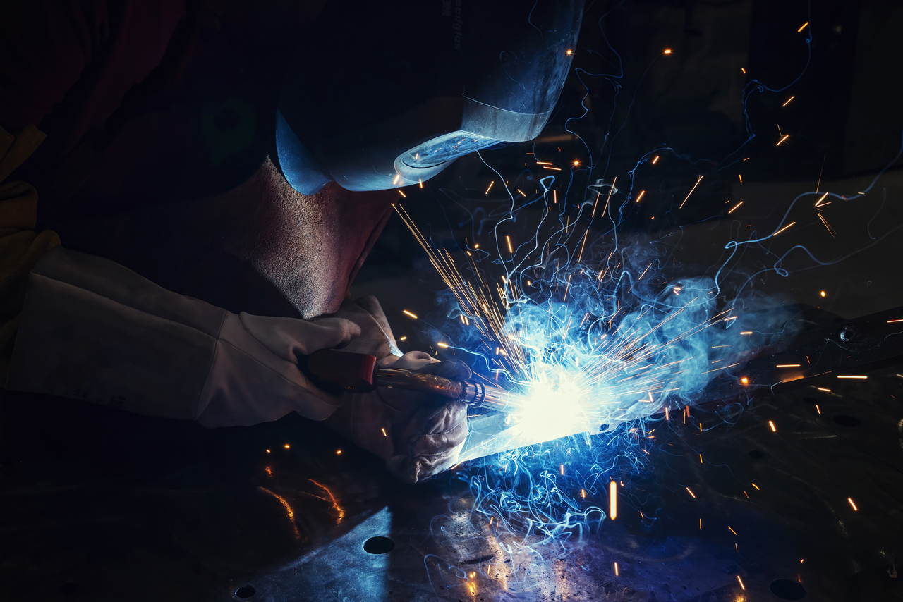view-of-welder-working-france_1.jpg